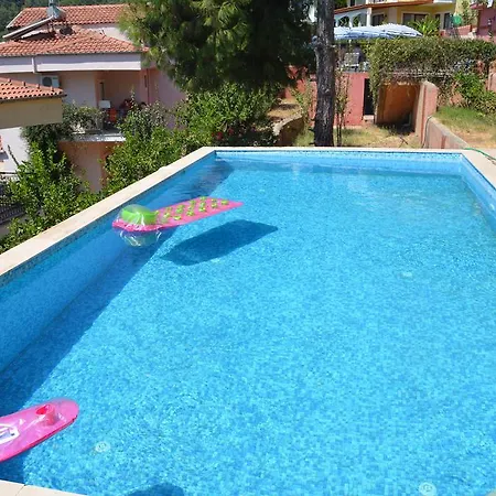Villa Sari